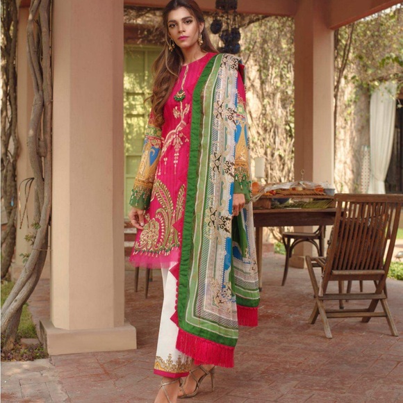 Pakistani branded embroidered 3 piece - Picture 3 of 9